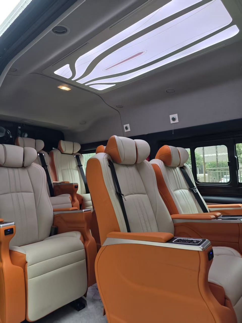 JMC van panoramic skylight ceiling interior