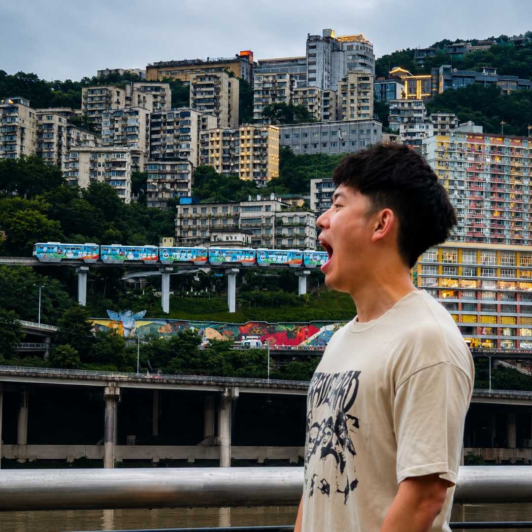 The "Train-Eating" Photo Spot