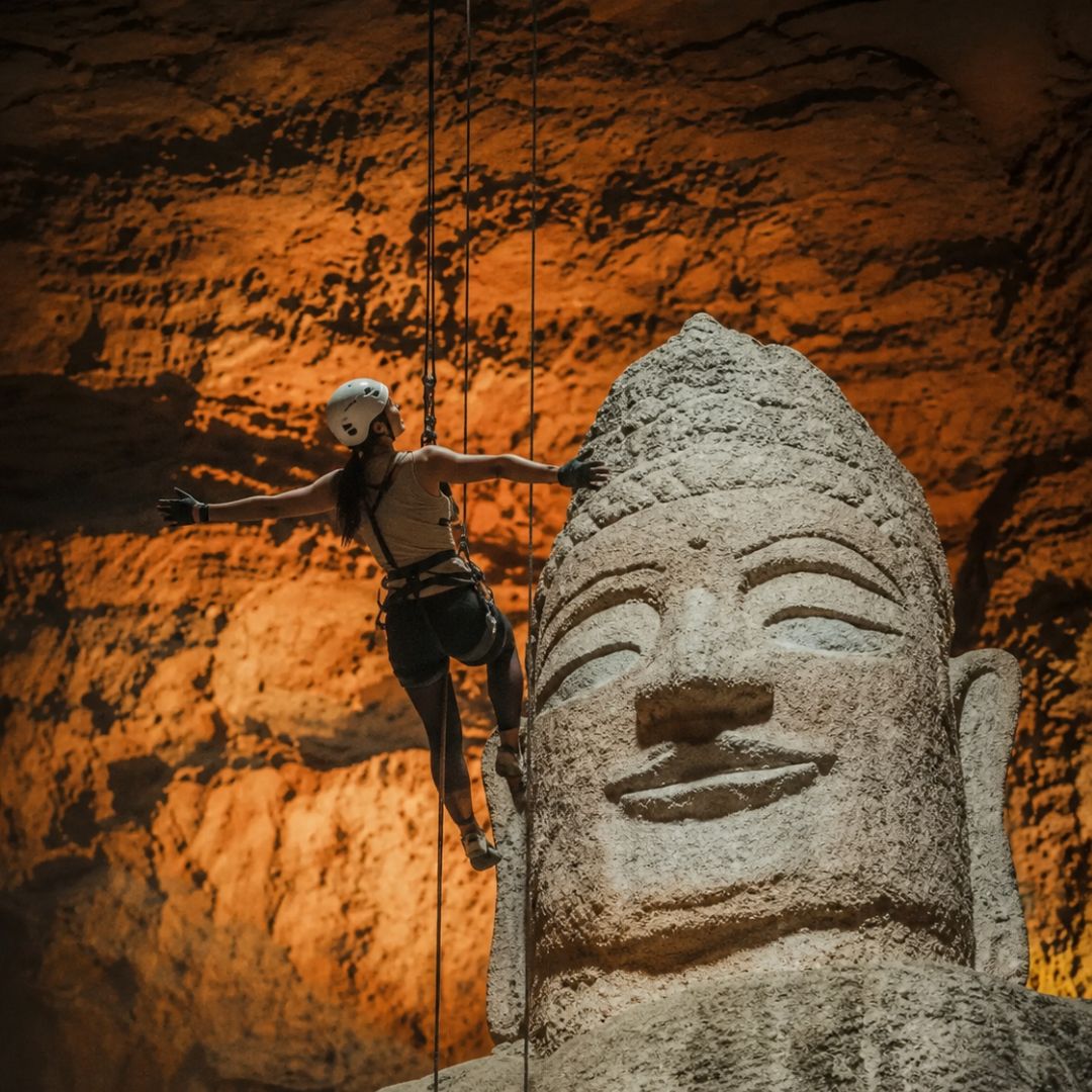 Tianyan Cave with photoshoot + Journey to the Earth Center