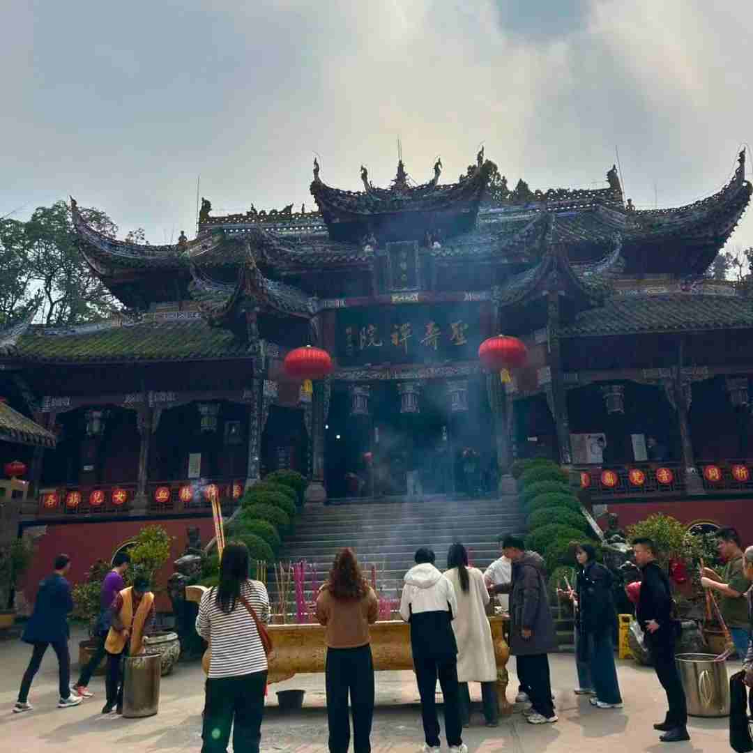 DAZU BUDDHISM ROCK CARVINGS