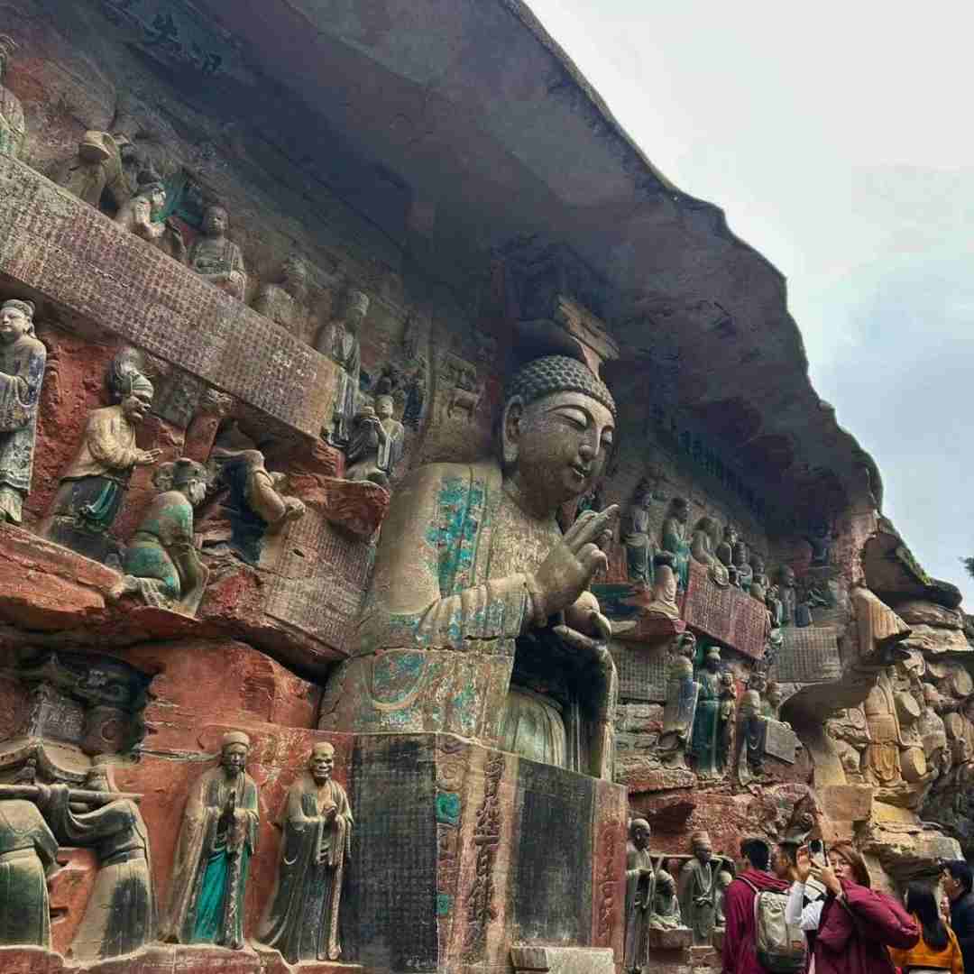 DAZU BUDDHISM ROCK CARVINGS